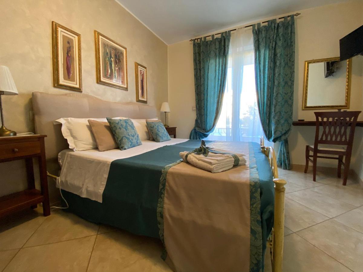 B&B Mareagro Santa Teresa Di Riva Luaran gambar