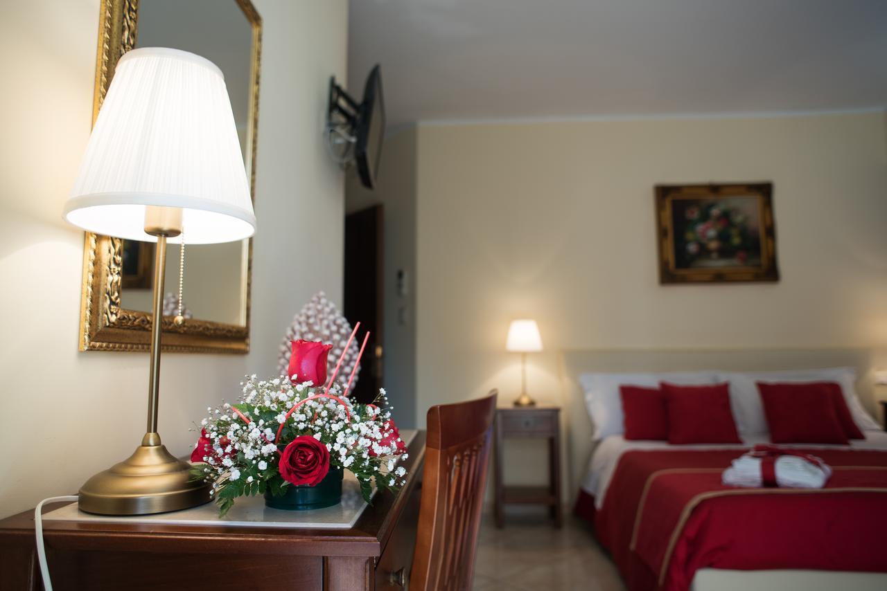 B&B Mareagro Santa Teresa Di Riva Luaran gambar
