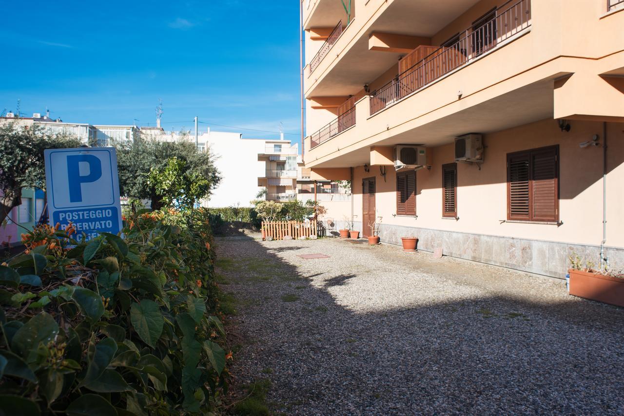 B&B Mareagro Santa Teresa Di Riva Luaran gambar
