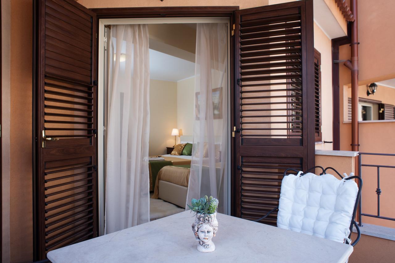 B&B Mareagro Santa Teresa Di Riva Luaran gambar